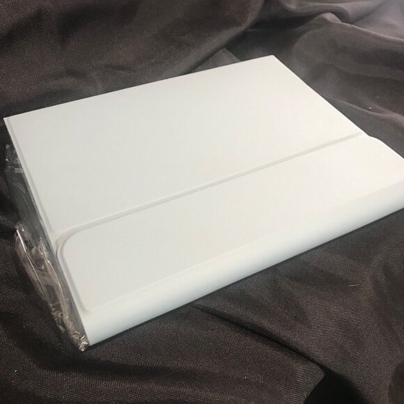 Keyboard Case for iPad Pro 11-inch (2nd,3rd, 4th Gen) 2020-2022 Soft Blue - Picture 5 of 6